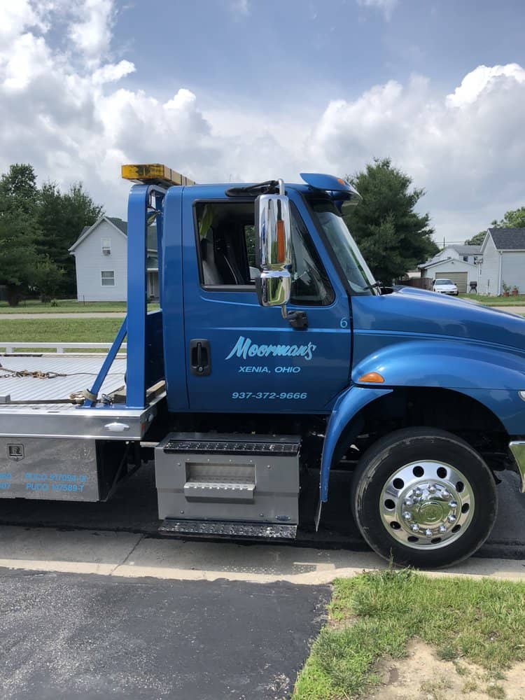 Light Duty Towing Moorman's Towing & Body Shop