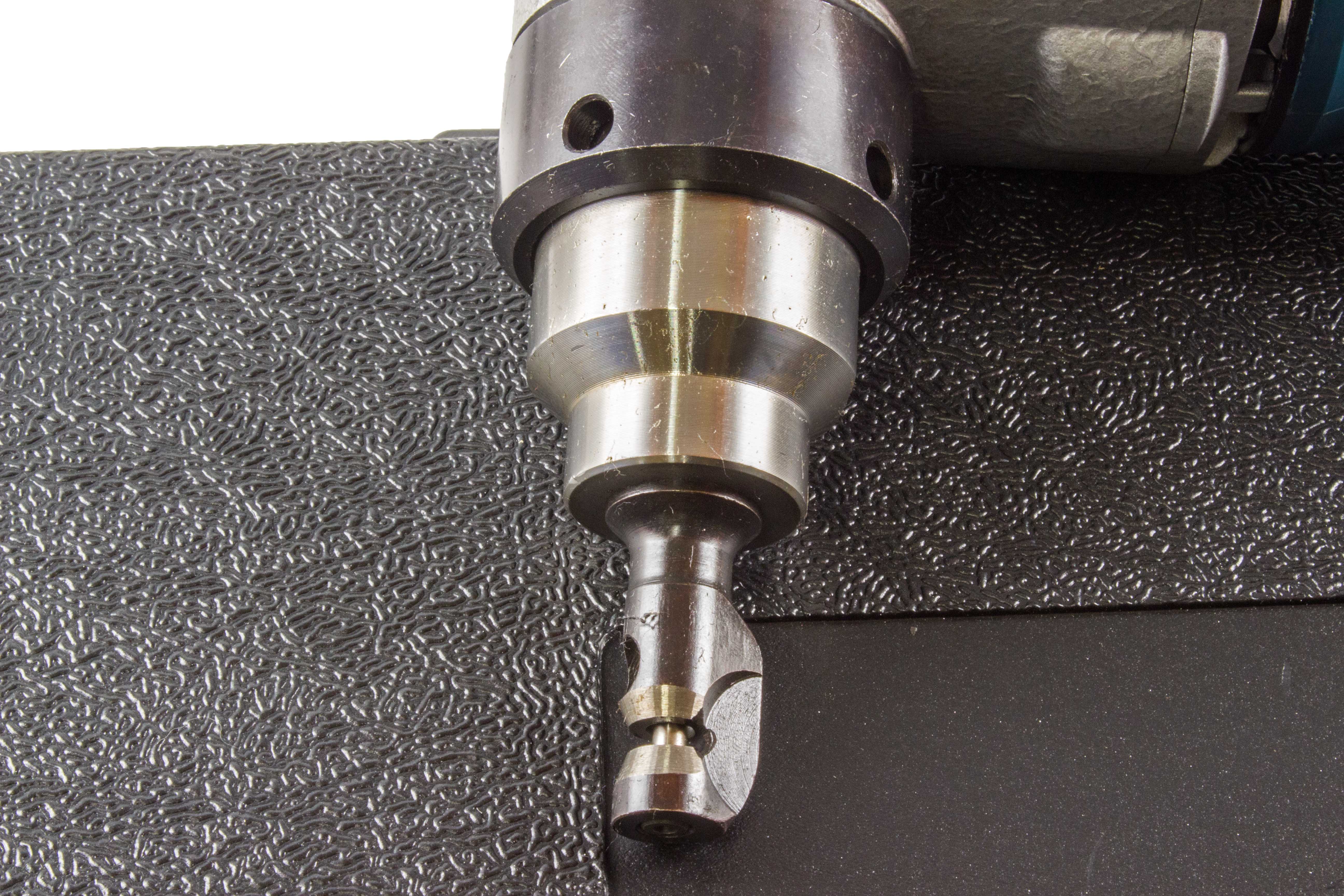 Heavy Duty Electric Nibbler with 2.5mm Cutting Capacity Moose