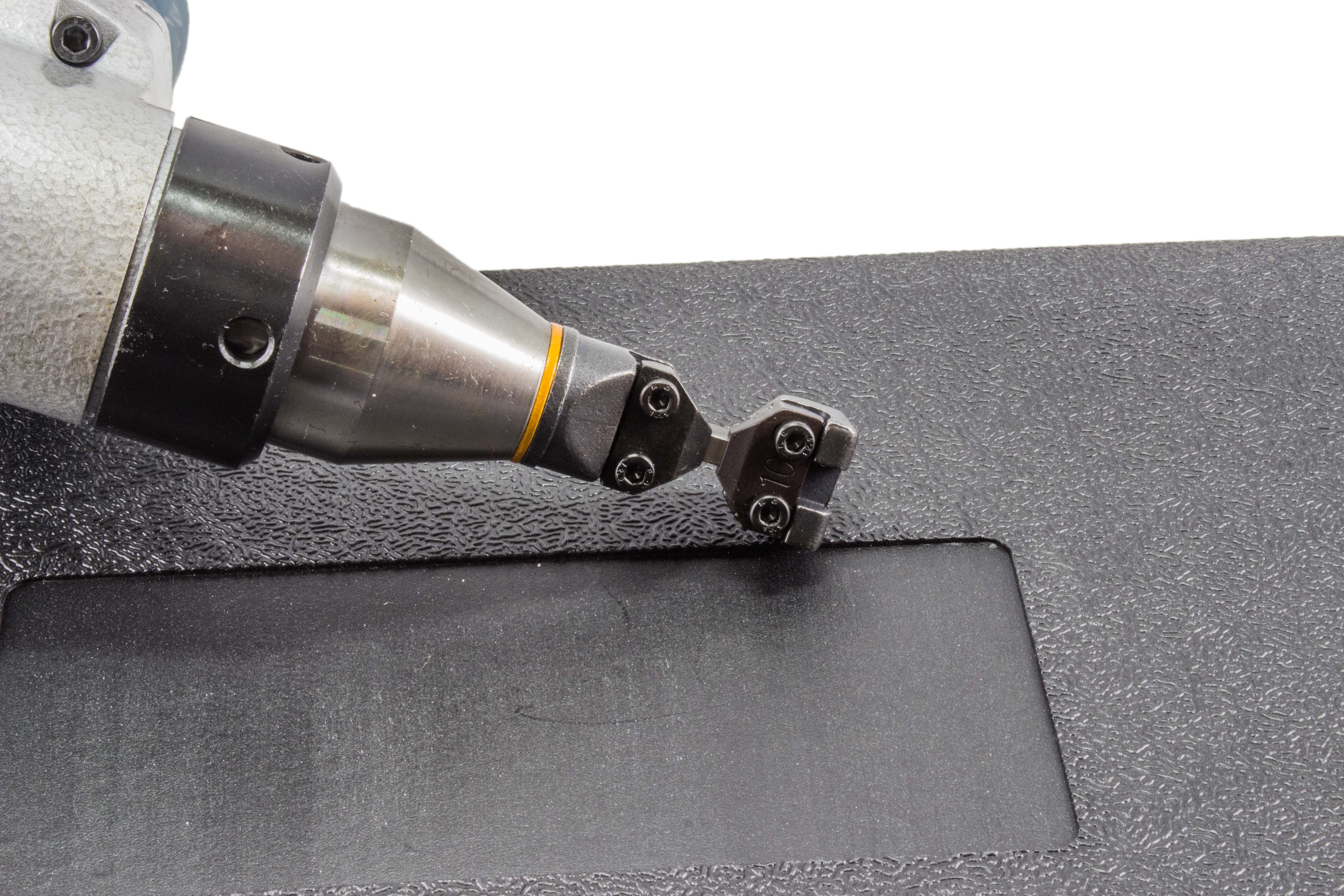 Heavy Duty Electric Nibbler with 3mm Cutting Capacity Moose Industrial Tools