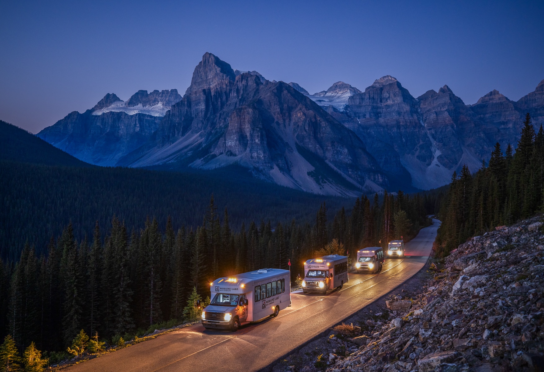 Media Moraine Lake Bus Company
