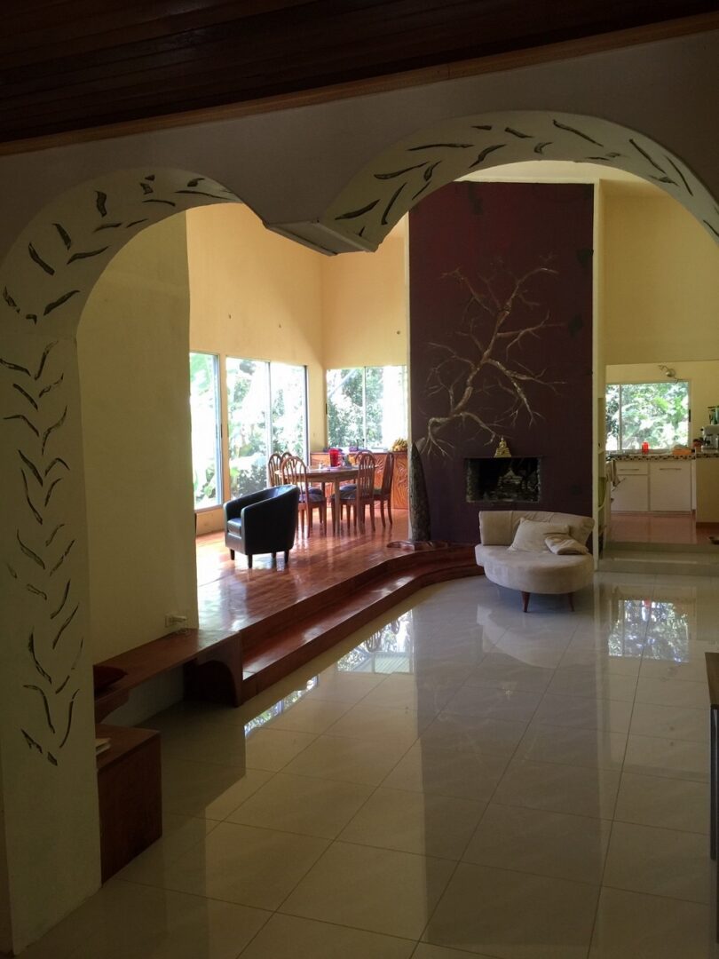 Shop Moran Real Estate Arenal