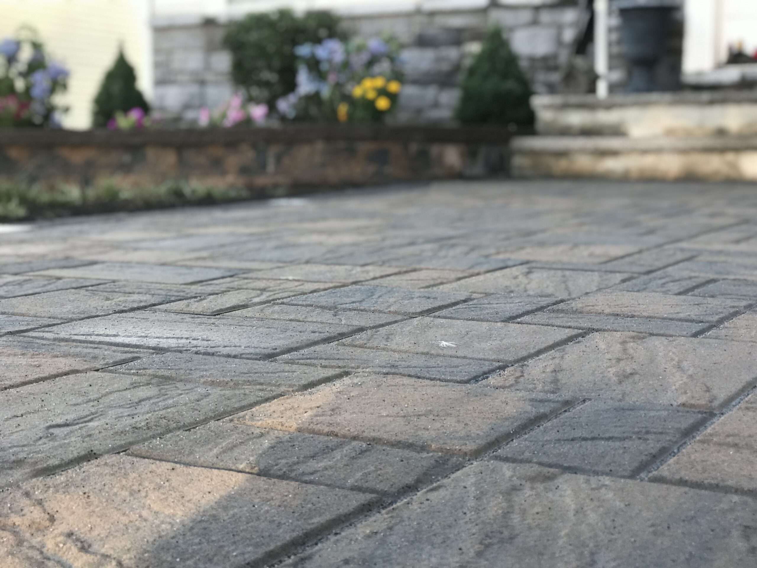 Mora´s Landscaping LLC It doesn’t matter if the job is big or small