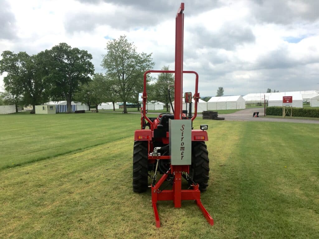 Hydraulic post driver Moray Landscapes