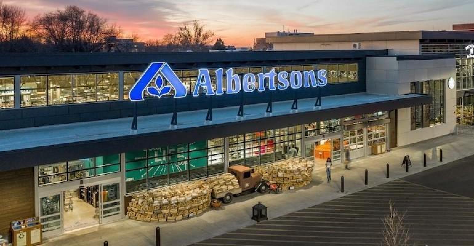 Albertsons Risks Toys "R" UsStyle Collapse From Private Equity Payout, Data Show