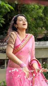 Trisha Krishnan old hot pic