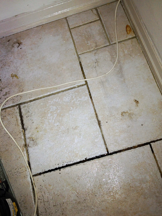 Handcuffs, rust & some tasty snacks, just a regular landlord’s week MAKE IT MOREGEOUS