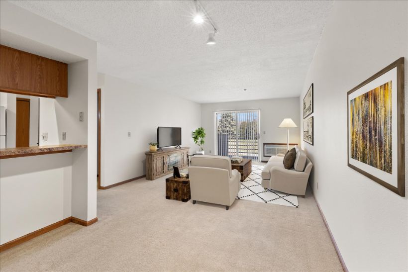 Fairway Meadows Apartments For Rent in Franklin, Wisconsin