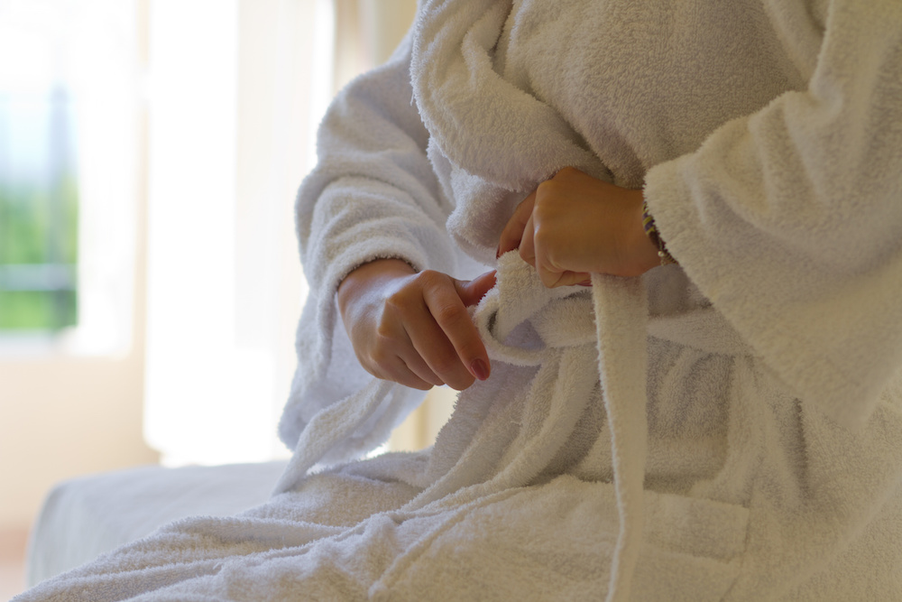 How To Tie a Bathrobe Properly and Keep the Tie From Coming Undone