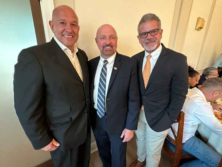 Former Mayor Dodd's Campaign Fundraiser for Rescue Dover Draws Packed