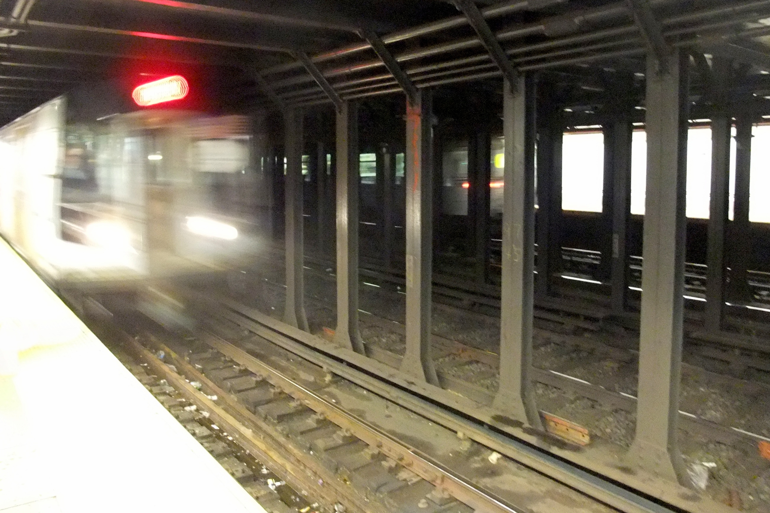 New York City subway accident injures worker Top New York Injury Lawyers