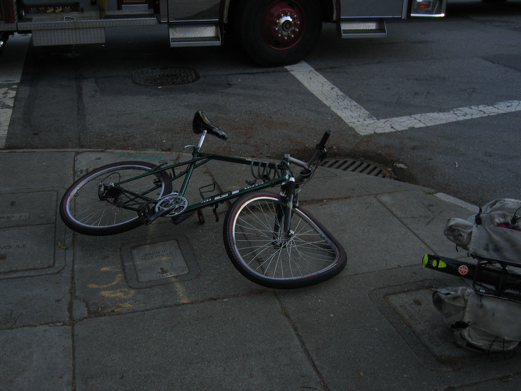 Bicycle accident in Brooklyn leaves man injured Top New York Injury