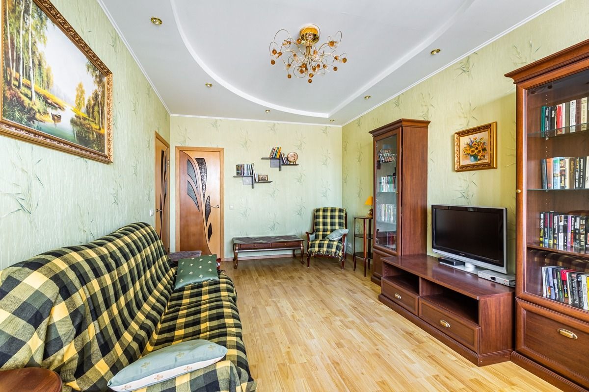 Cheap version of a 2room apartment on the street of Letchik Babushkina