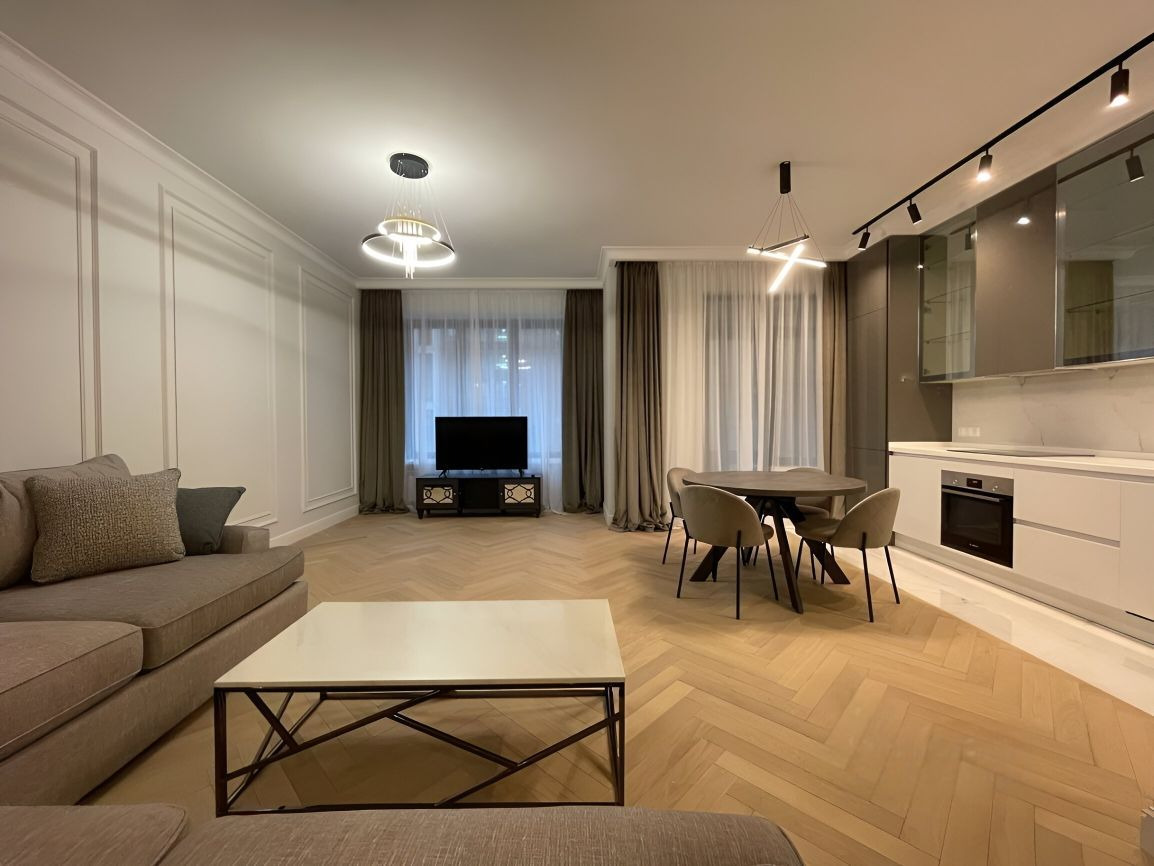 2room apartment 70 sqm near Dynamo subway station