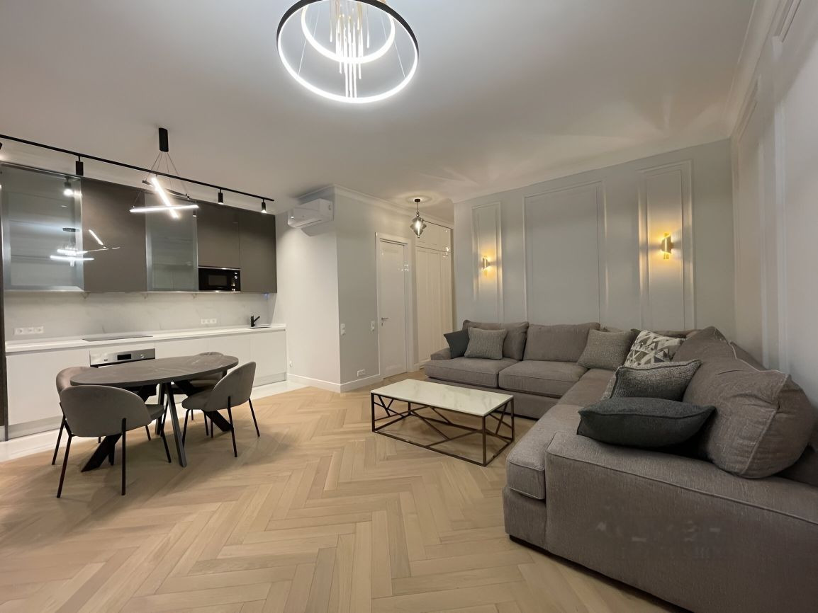 2room apartment 70 sqm near Dynamo subway station