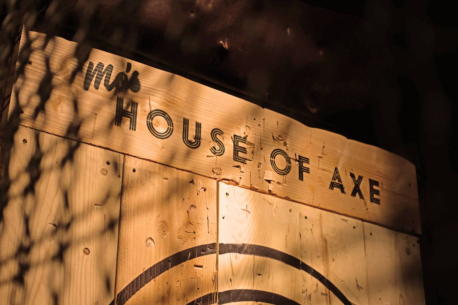 Photos Mo's House Of Axe