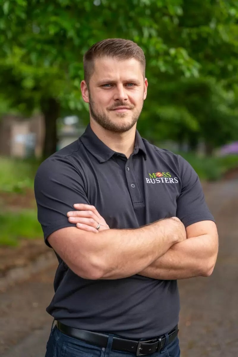 admin02 Moss Busters