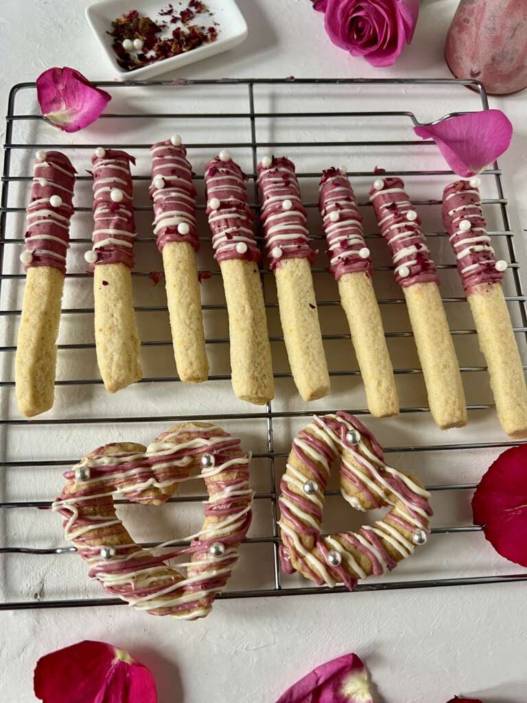 Decorated valentines cookies