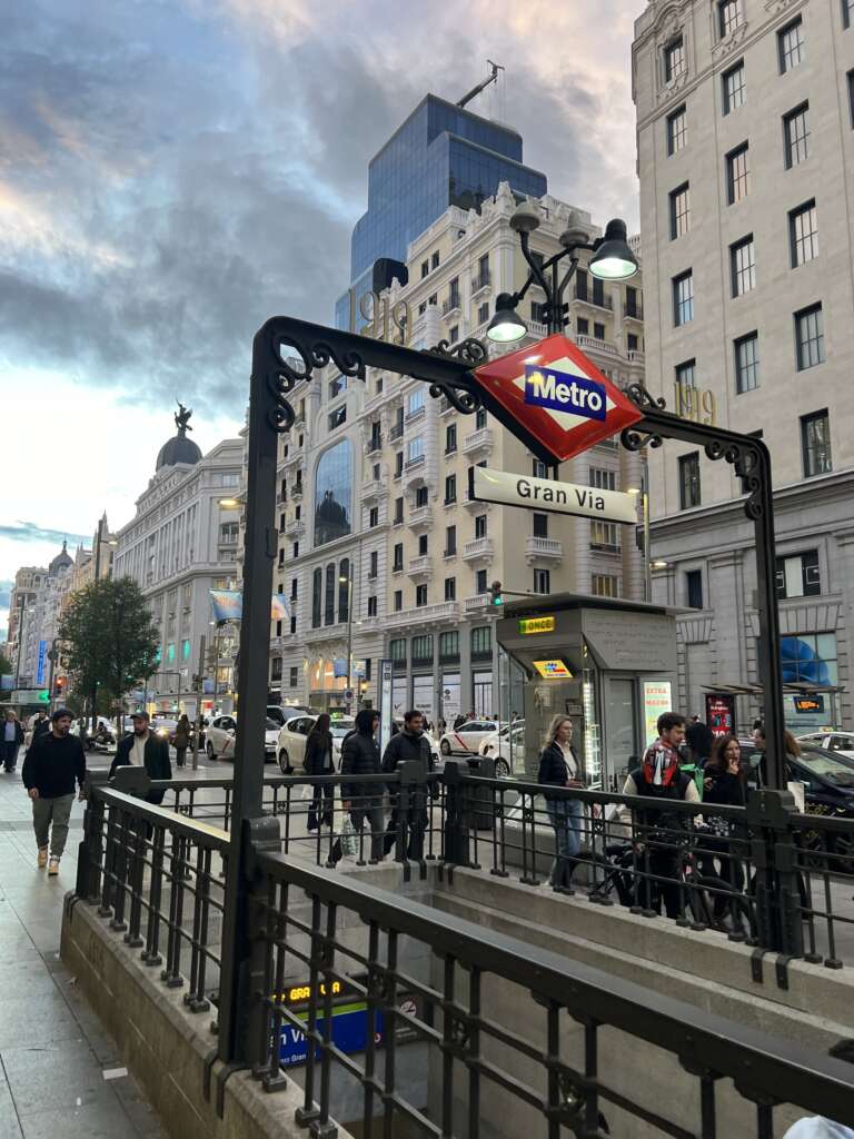 Gran Via station