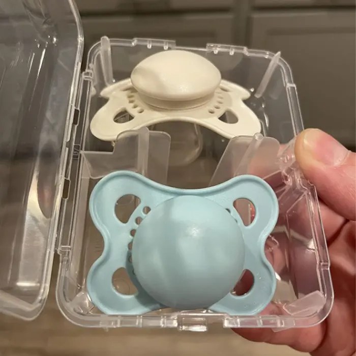 Top 10 Best Baby Pacifiers for Newborns Comfort and Calm for Your