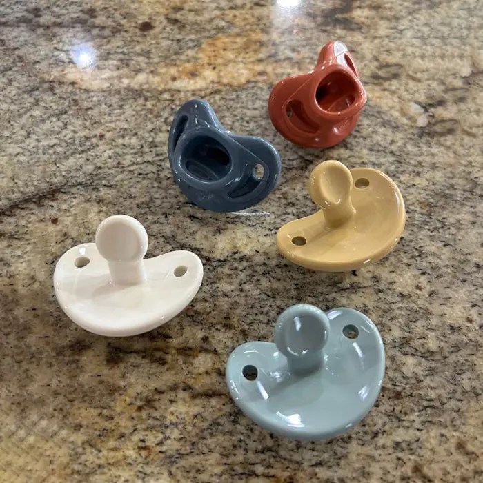 Top 10 Best Baby Pacifiers for Newborns Comfort and Calm for Your