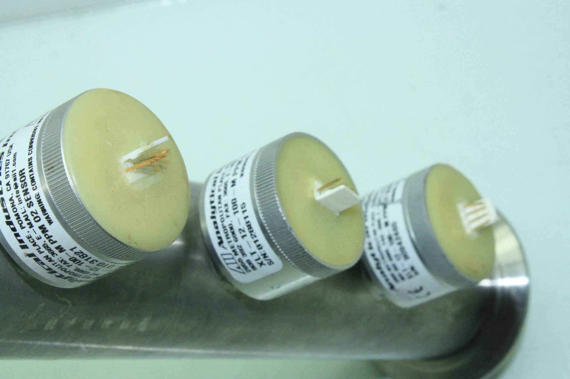 3 Analytical Industries XLT12100M O2 Sensors Stainless High Vacuum