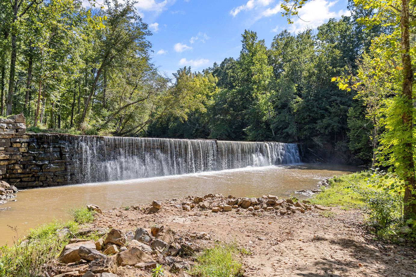 Gallery Motley’s Mill Waterfall Estate