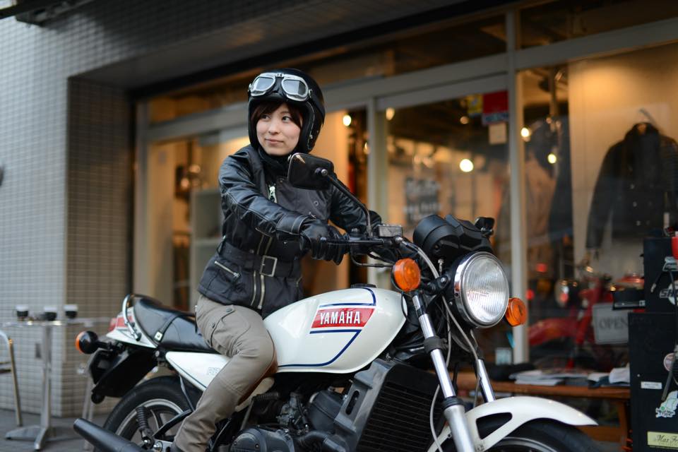 女子ライダーのバイクファッション2 走りをきちんと考える MaxFritz MotoBe 20代にバイクの