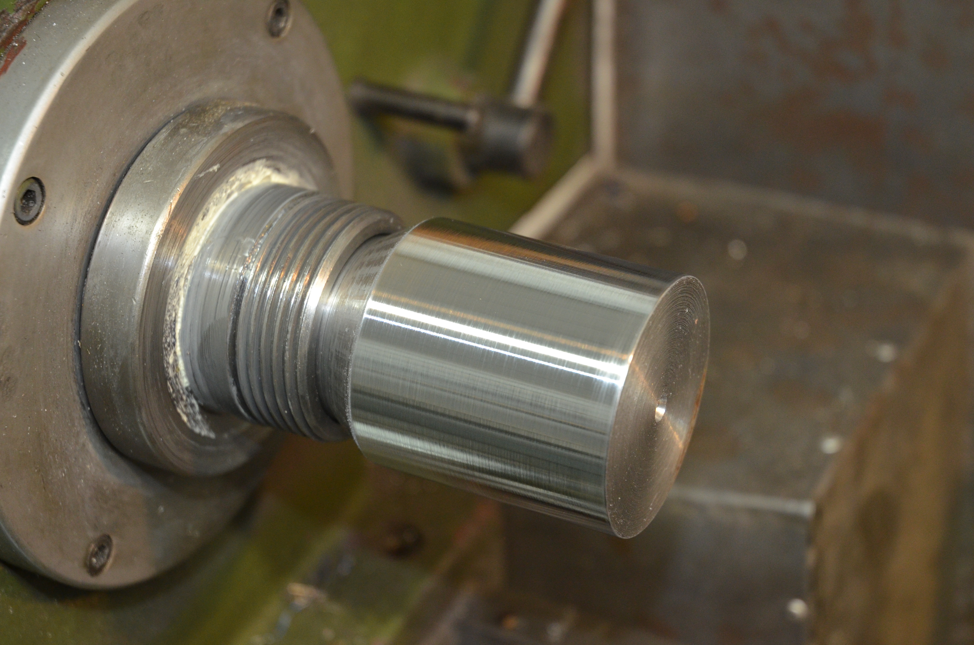 Cylinder boring with a lathe » Motochassis by Tony Foale