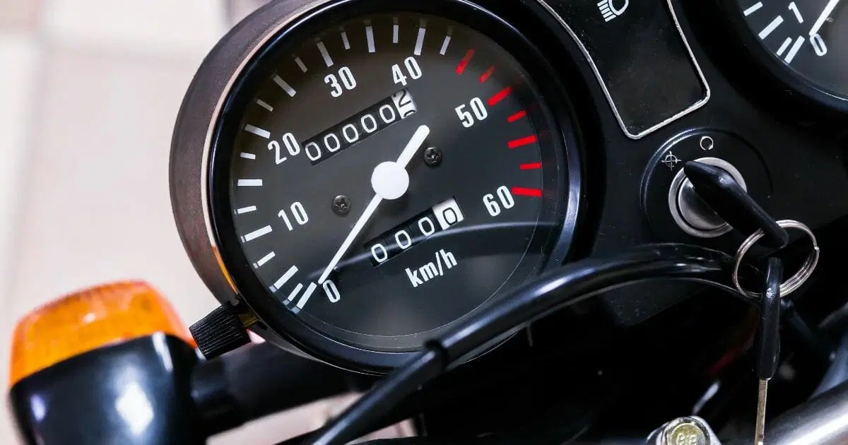 How Many Miles Do Motorcycle Tires Last? Updated in 2023