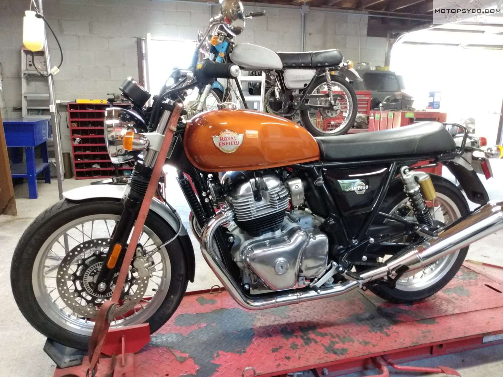 Royal Enfield Interceptor 650 1300 Mile Review to the Asylum