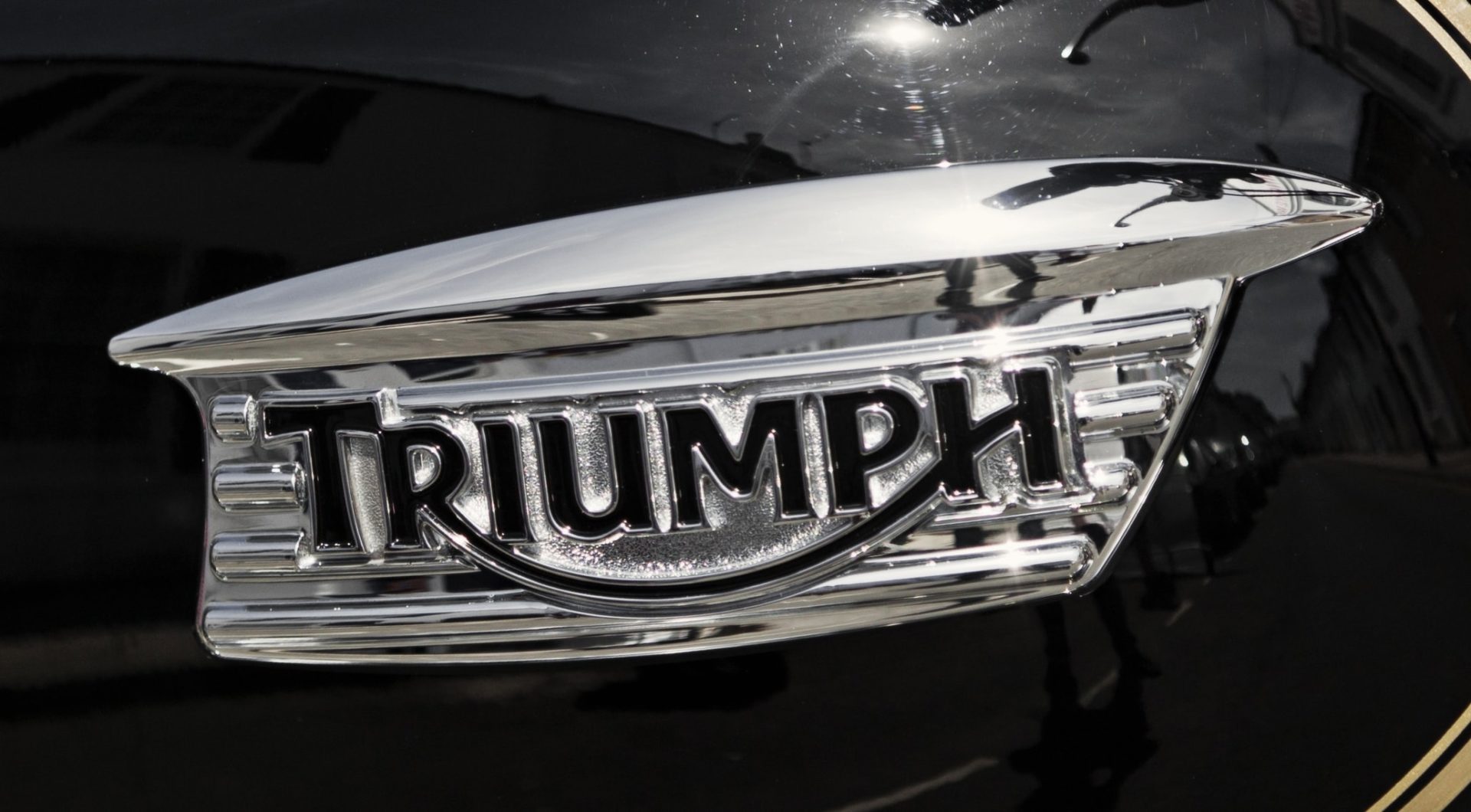 Triumph logo history, evolution, meaning