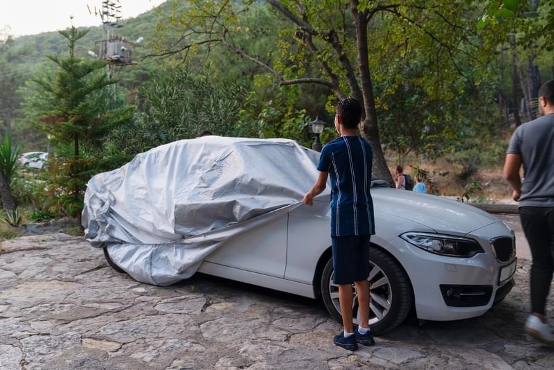 The Pros and Cons of Car Covers Explained