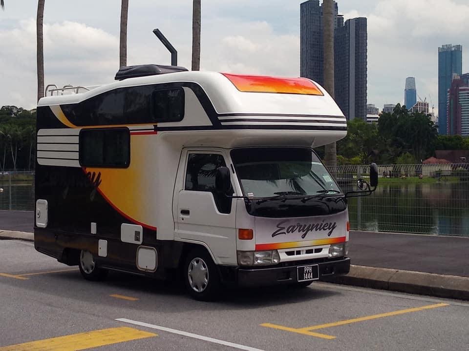 Toyota Camroad hezri Motorhome dan caravan malaysia