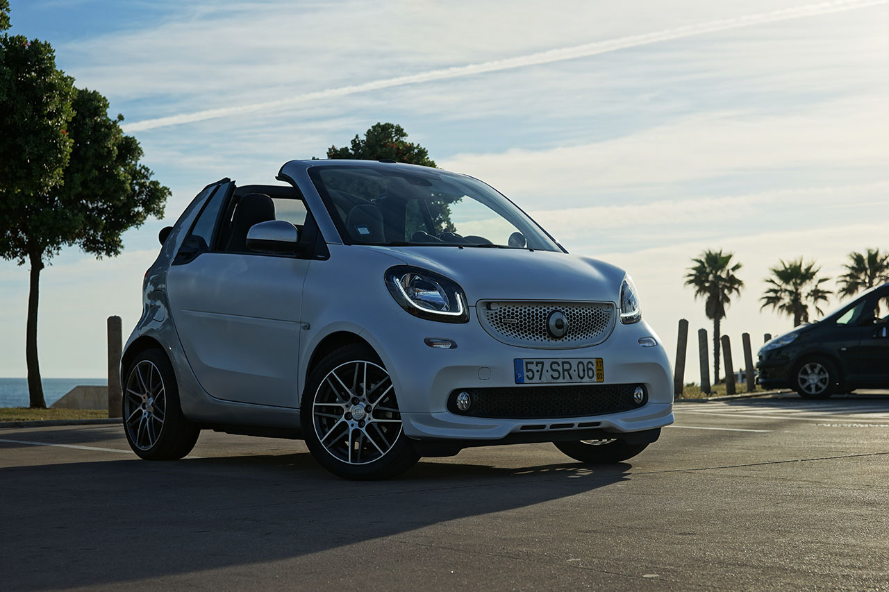 Smart ForTwo Cabrio Brabus Xclusive - Speedy Gonzales da cidade