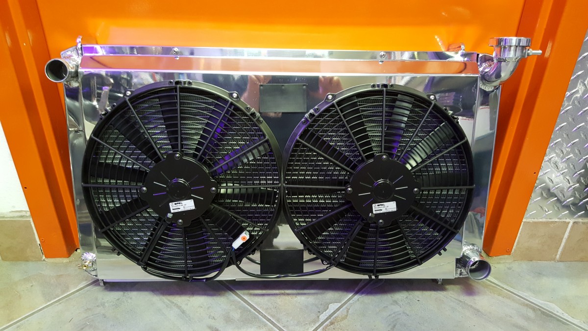 Custom Polished Aluminum Crossflow Radiator with Shroud and High