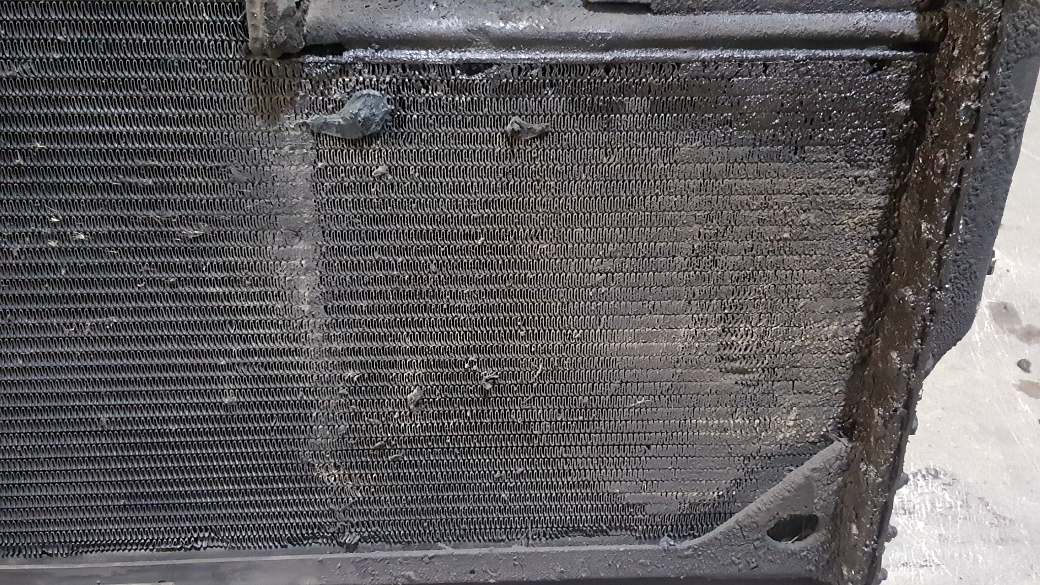 DirtyPluggedRadiatorFins01192017 Motor Mission Machine and Radiator