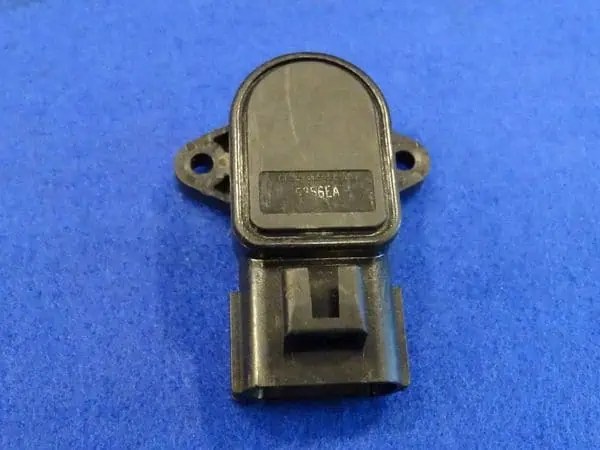 7 Bad Throttle Position Sensor Symptoms and Replacement Cost - Motor
