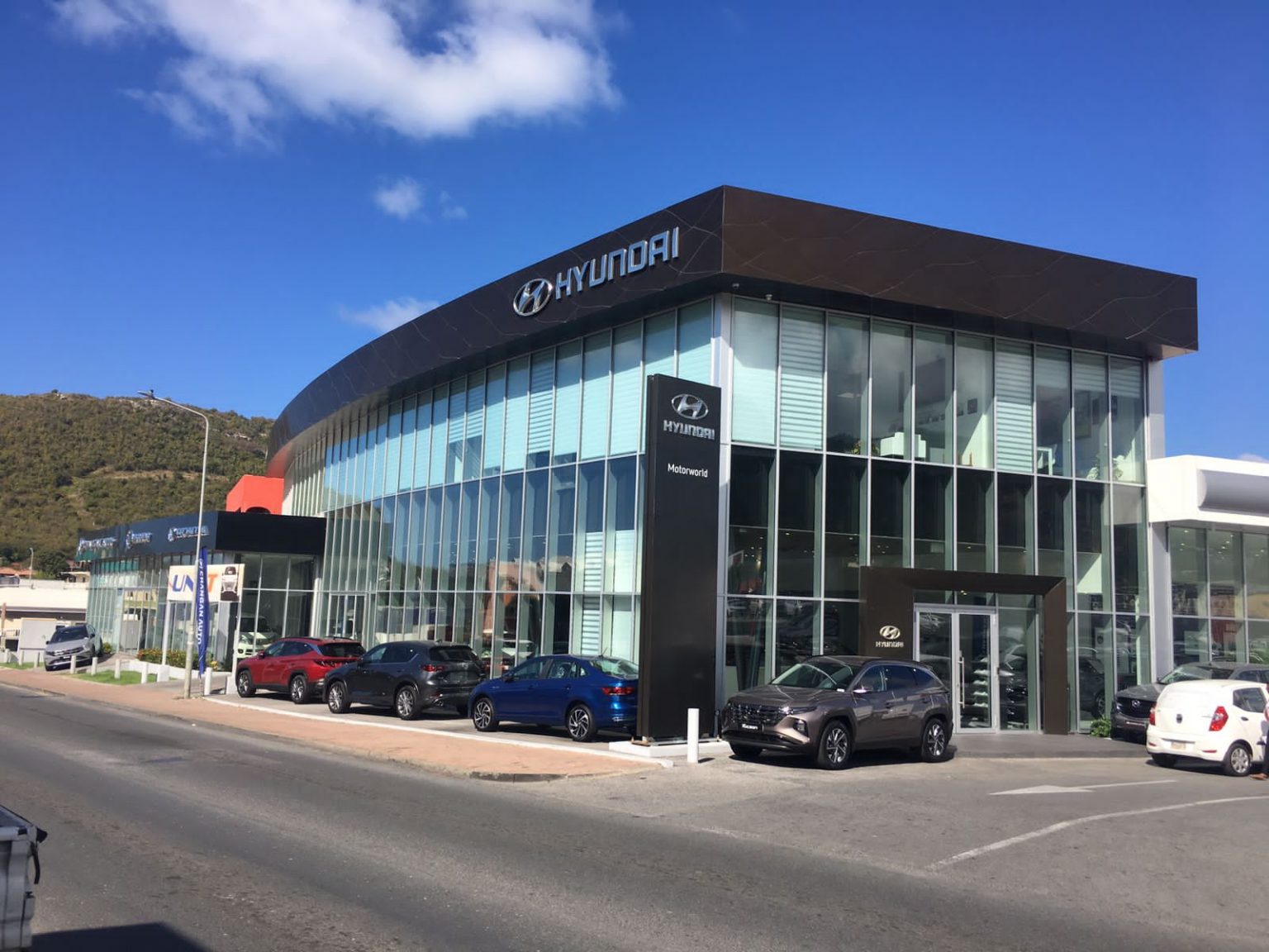 Sales Motorworld Group St. Maarten / St. Martin