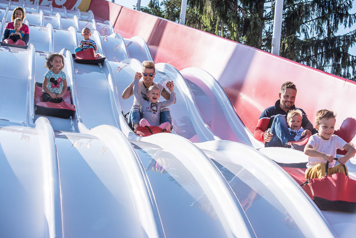 Giant slide with 8 tracks to compete simutainously. Mountain Slide