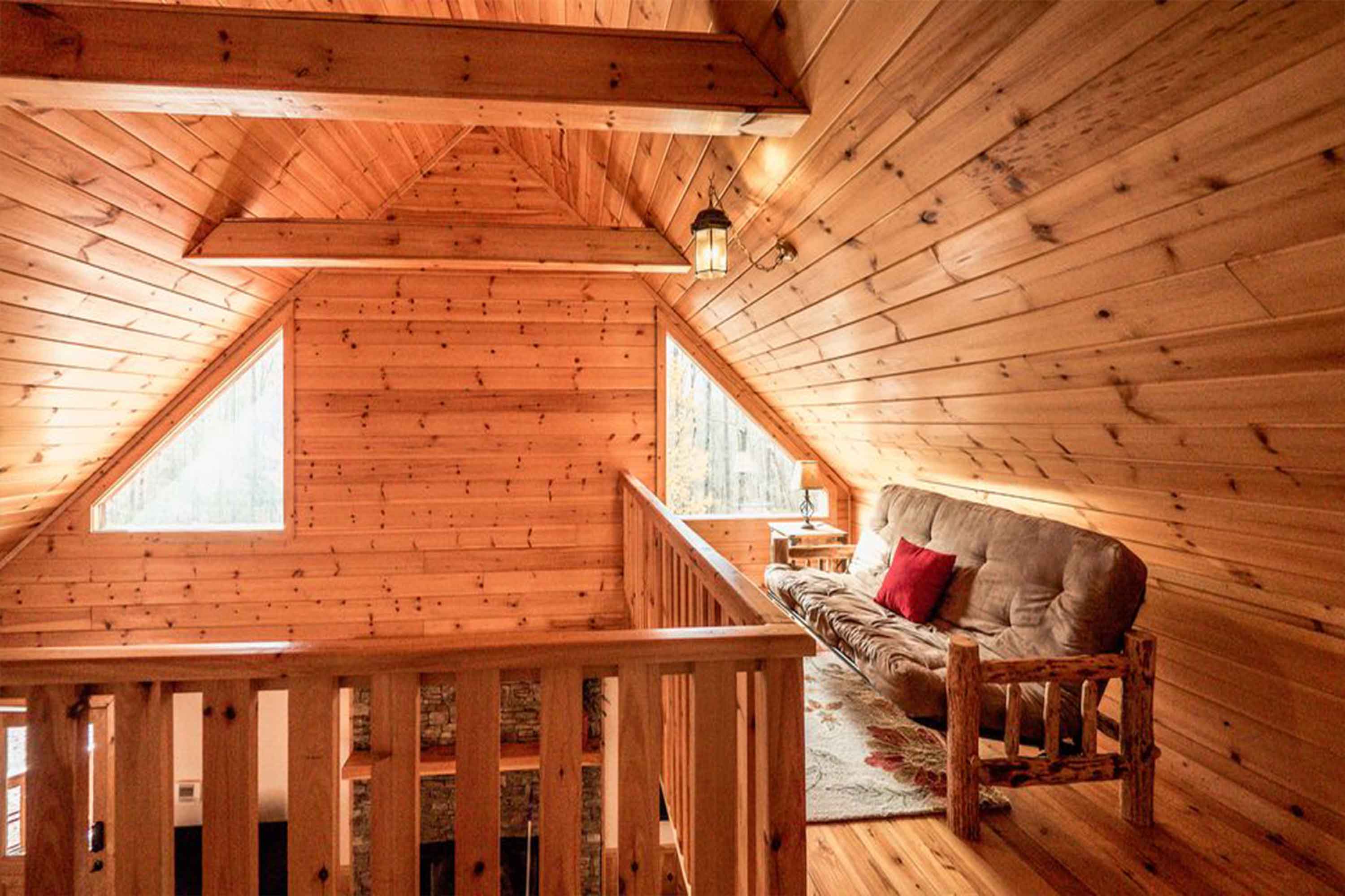 Mountain Hideaway Cabin in Blue Ridge Vacation Rental