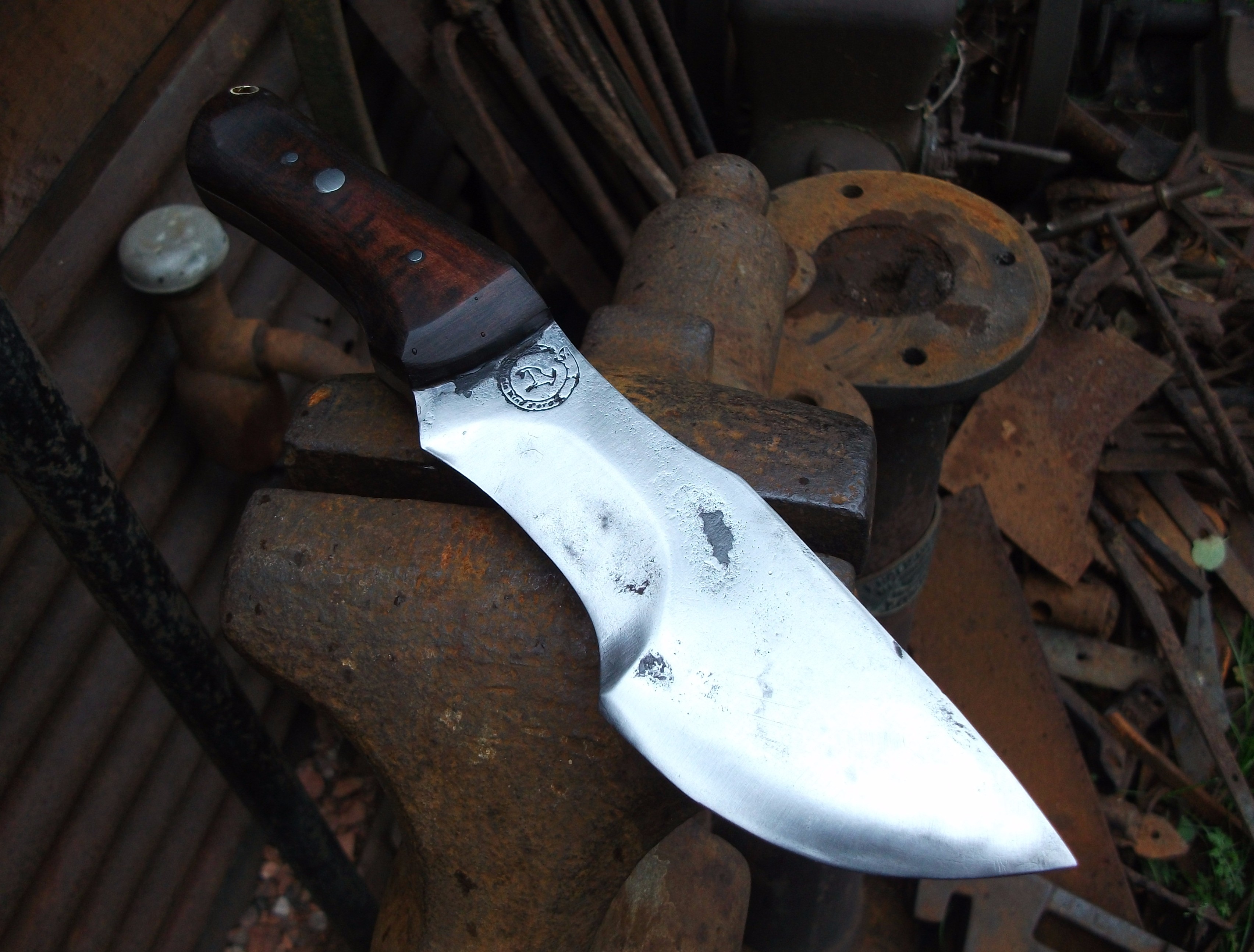 Mountain King Knives