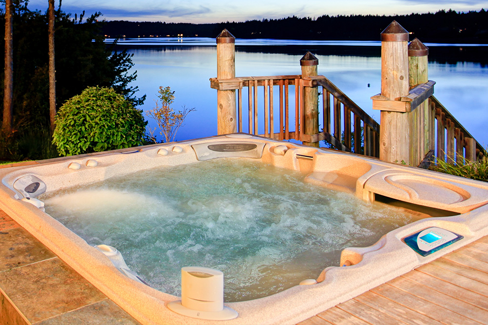 Hot Tubs & Spas in Loveland & Longmont Mountain Mist Pool & Spa