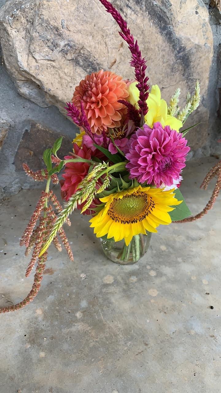 Fruit Jar Alley friends Mountain Side Flower Farm