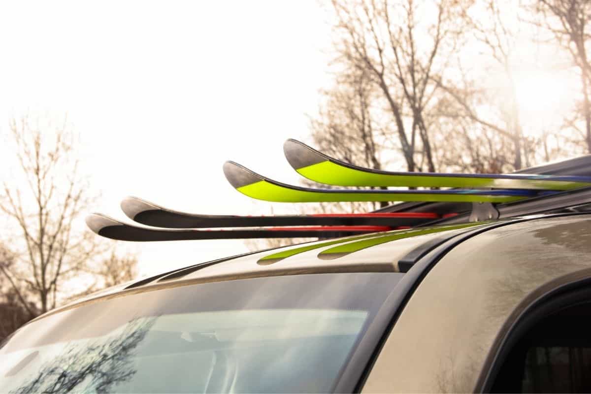 Do Ski Racks Damage Skis? Mountain Treads