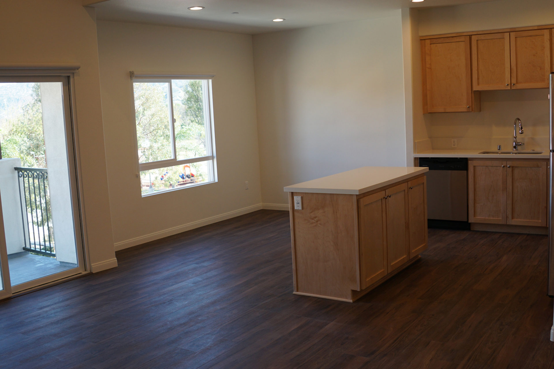 Apartments for Active Seniors, Simi Valley, CA