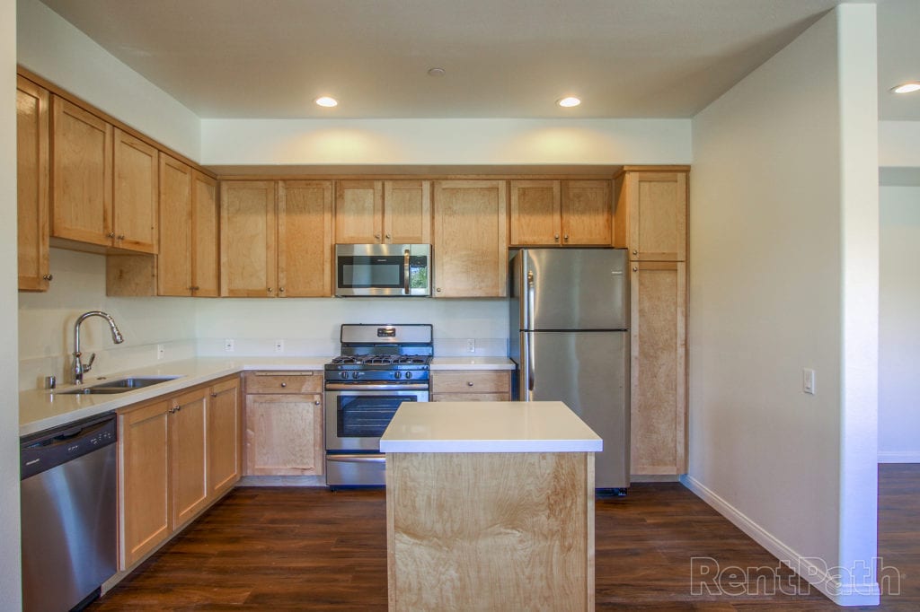 Apartments for Active Seniors, Simi Valley, CA