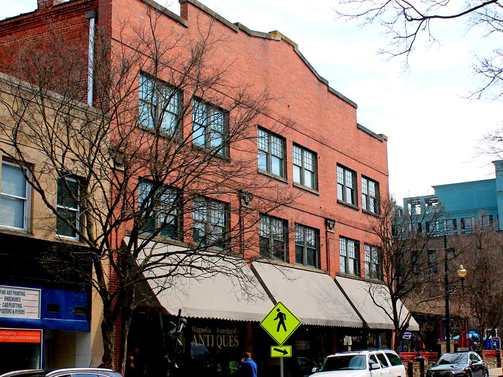 52 Broadway building changes hands, to host Momentum Gallery Mountain