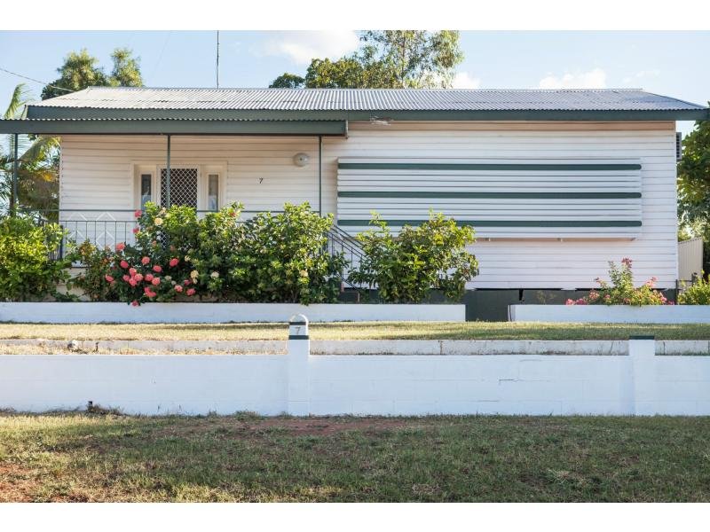 image2 Mount Isa Property