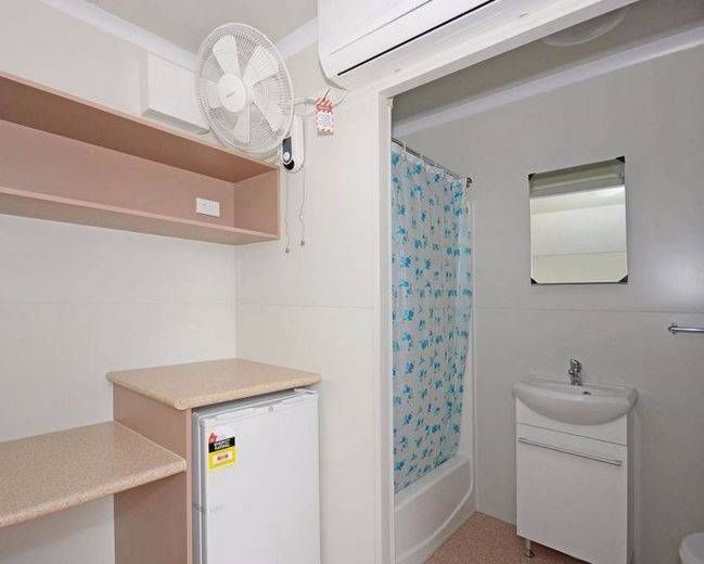 Permanent Rooms Mount Isa Property