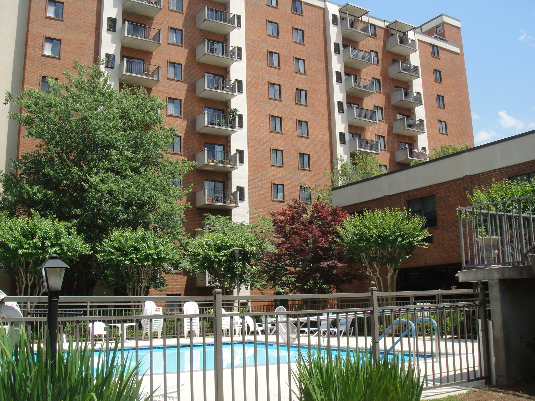 Active Senior Living at Mount Vernon Towers Excellent Care Available at Sandy Springs Personal